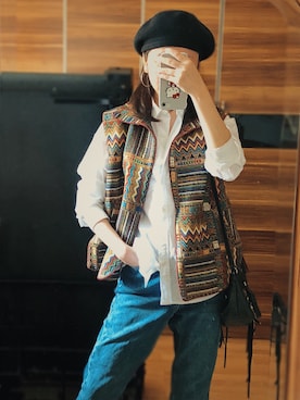 「通勤穿搭」｜「アイテム（ハンチング/ベレー帽）」を使った、尼可Nikooさん（レディース・160cm）の秋コーディネート