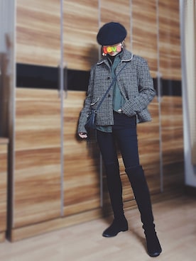 「STUART WEITZMAN（スチュアートワイツマン）のアイテム（ブーツ）」を使った、尼可Nikooさん（レディース・160cm）の秋コーディネート