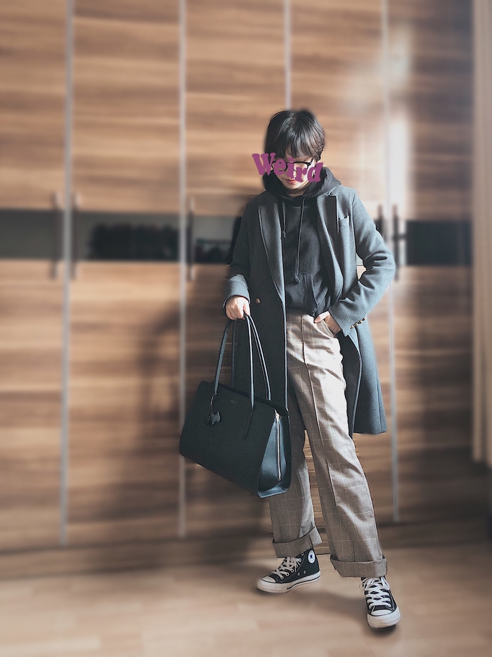 「ootd、通勤穿搭」｜「MOUSSYのアイテム（テーラードジャケット、グレー系）」を使った、尼可Nikooさん（レディース・160cm）の冬コーディネートの1枚目の写真