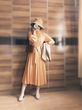 「通勤穿搭」｜「アイテム（ワンピース/ドレス）」を使った、尼可Nikooさん（レディース・160cm）の春コーディネート