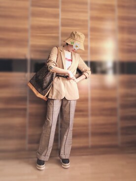 「通勤穿搭」｜「アイテム（スラックス）」を使った、尼可Nikooさん（レディース・160cm）の春コーディネート