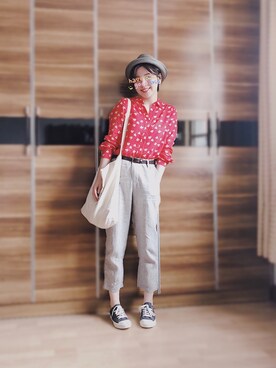 「通勤穿搭」｜「アイテム（キャップ）」を使った、尼可Nikooさん（レディース・160cm）の春コーディネート