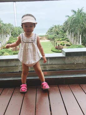 「NEW BALANCE（ニューバランス）のアイテム（ビーチサンダル）」を使った、双鱼座的yogaさん（キッズ・90cm）の夏コーディネート