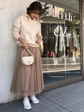 「アイテム（パーカー）」を使った、ふじこさん（レディース・168cm）の冬コーディネート