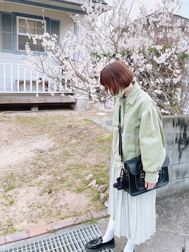 「アイテム（デニムジャケット、グリーン系）」を使った、𝒄𝒂𝒏𝒂𝒎𝒊さん（レディース・163cm）の春コーディネート