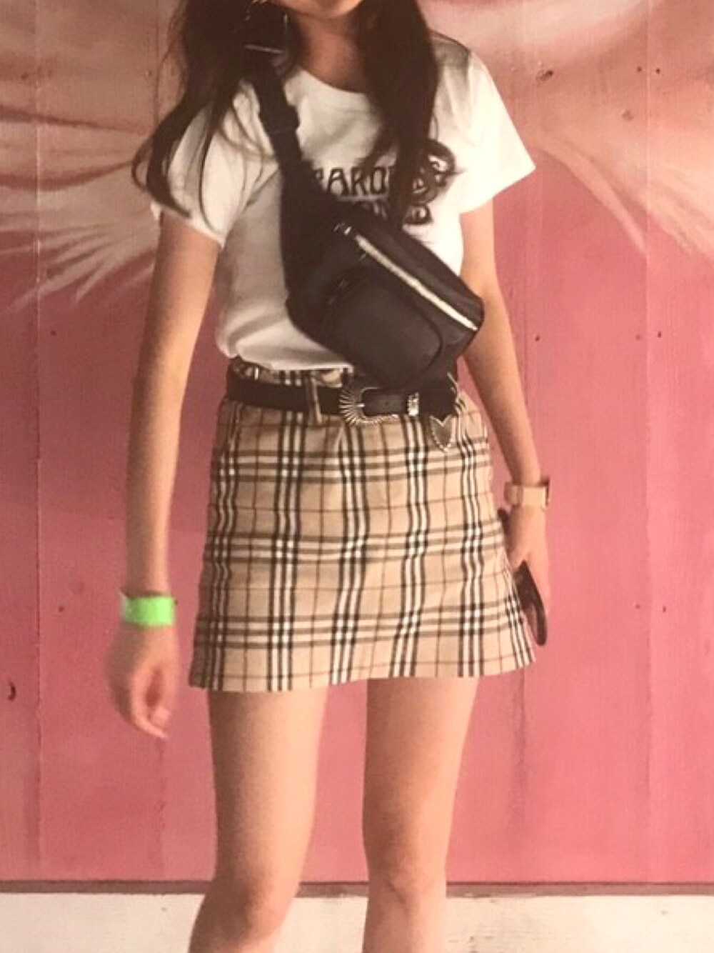 「caroline dinerのアイテム（Tシャツ/カットソー、ホワイト系）」を使った、ミフ！さん（レディース・152cm）の秋コーディネートの1枚目の写真