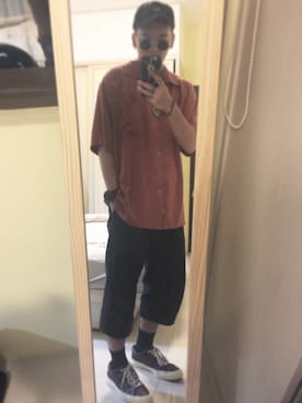 「5（ファイブ）のアイテム（パンツ）」を使った、Eddie Linさん（メンズ・170cm）の秋コーディネート