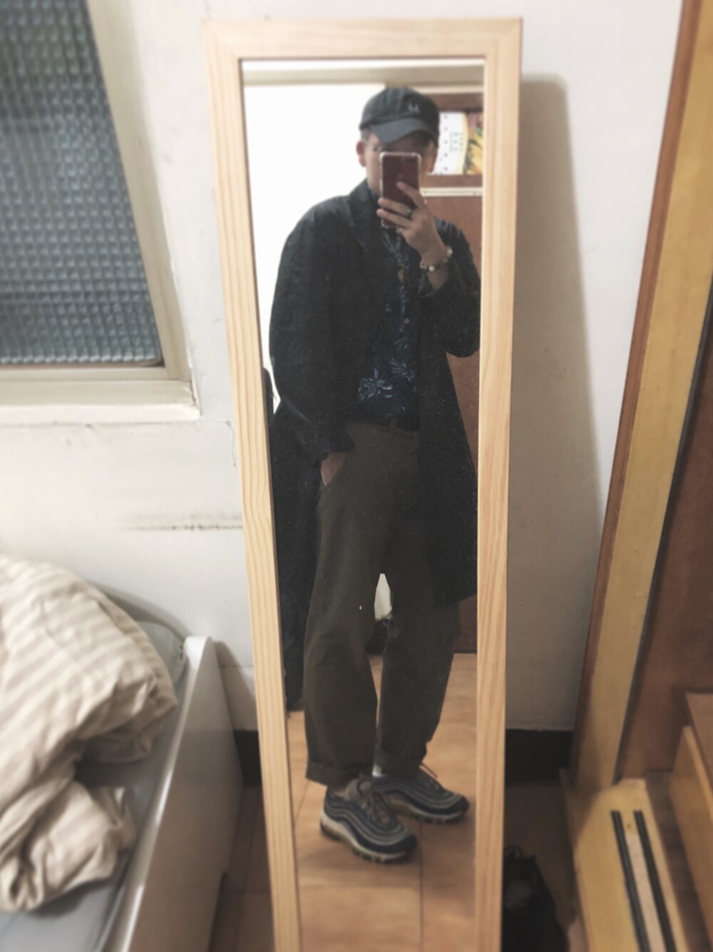 「ootd、HUF、Thailand、back number、BCSTOCK、Nike air max 97」｜「HUFのアイテム（キャップ、ブラック系）」を使った、Eddie Linさん（メンズ・170cm）の秋コーディネートの1枚目の写真