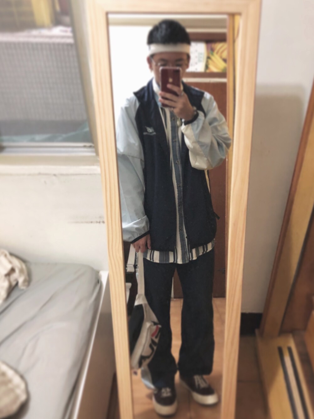 「ootd、adidas、New Balance、vintage、Converse one star、FILA」｜「adidasのアイテム（ヘアバンド、ホワイト系）」を使った、Eddie Linさん（メンズ・170cm）の秋コーディネートの1枚目の写真
