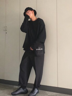 「5（ファイブ）のアイテム（その他トップス）」を使った、Eddie Linさん（メンズ・170cm）の秋コーディネート