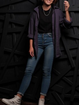「respectのアイテム（シューズ、ホワイト系）」を使った、Liza Ritさん（レディース）の秋コーディネート