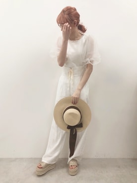 「オールホワイトコーデ」｜「アイテム（その他）」を使った、saeさん（レディース・159cm）の春コーディネート
