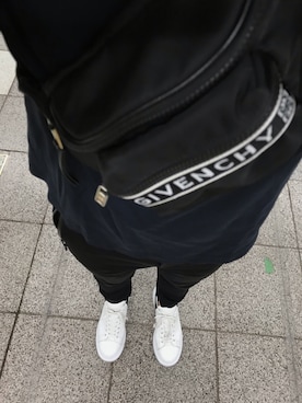 「GIVENCHY（ジバンシイ）のアイテム（バッグ）」を使った、hさん（メンズ・177cm）の春コーディネート