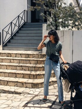 「URBAN RESEARCH DOORS（アーバンリサーチドアーズ）のサイドフリンジカットオフデニム（デニムパンツ）」を使った、うえむら あやのさん（レディース・165cm）の夏コーディネート