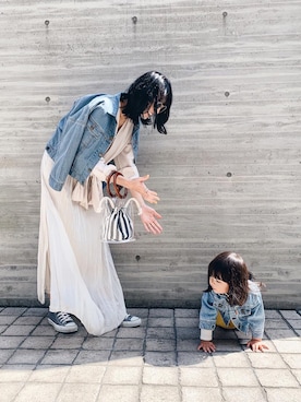 「URBAN RESEARCH ROSSO WOMEN（アーバンリサーチ　ロッソ）のアイテム（デニムジャケット）」を使った、うえむら あやのさん（レディース・165cm）の春コーディネート