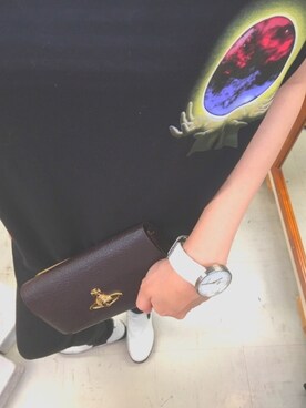 「OFF-WHITE」｜「アイテム（腕時計）」を使った、モエさん（レディース・159cm）の夏コーディネート