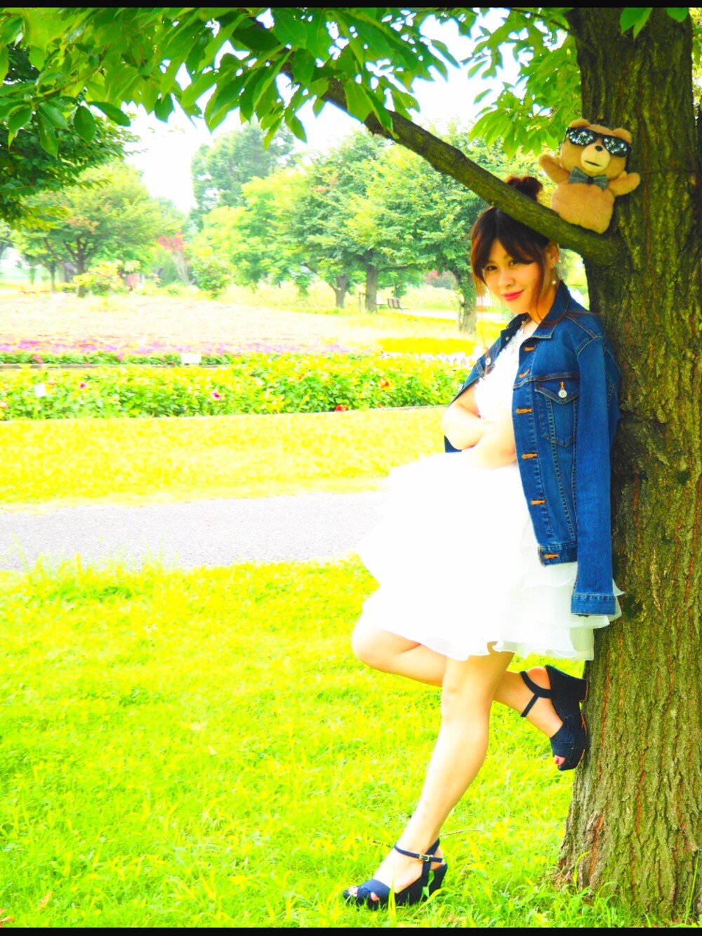 「ウェディングドレス、セルフ、ウェディングフォト、ウェディングスタイル、公園、サンダル、夏、キメキメ、キメポーズ、暑い」｜「ESPERANZAのアイテム（サンダル、ブルー系）」を使った、nanaさん（レディース・156cm）の夏コーディネートの1枚目の写真