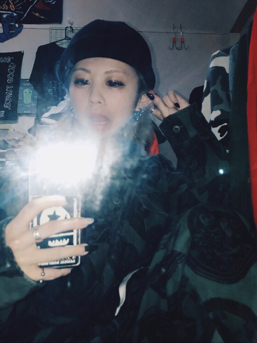 「menswear、SET UP、coordinate」｜「DL HEADWEARのアイテム（ニットキャップ/ビーニー、ブラック系）」を使った、観月さん（レディース・152cm）の秋コーディネートの1枚目の写真