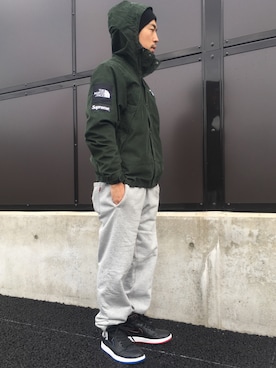 「nike sb 」｜「アイテム（マウンテンパーカー）」を使った、平太郎さん（メンズ・168cm）の冬コーディネート