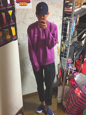 「アイテム（スリッポン、ブルー系）」を使った、taiga さん（メンズ・176cm）の春コーディネート