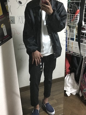 「アイテム（スリッポン、ブルー系）」を使った、taiga さん（メンズ・176cm）の春コーディネート