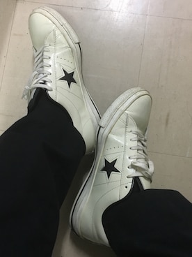 「CONVERSE（コンバース）のCONVERSE コンバース ONE STAR(A) 32340280 OX *WHITE/BLACK （スニーカー）」を使った、パン屋のスニーカー店員さん（メンズ・180cm）の夏コーディネート