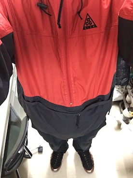 「ACG」｜「アイテム（ナイロンジャケット）」を使った、パン屋のスニーカー店員さん（メンズ・180cm）の秋コーディネート