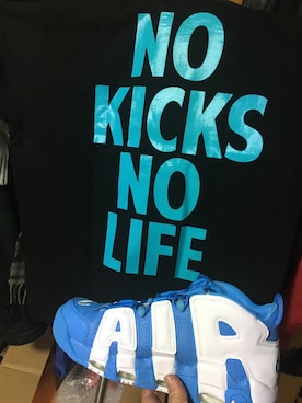 パン屋のスニーカー店員さん（メンズ・180cm）の春コーディネート