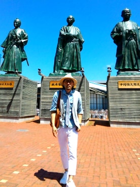 「アイテム（ベスト、シルバー系）」を使った、TAKATOSHIさん（メンズ・177cm）の春コーディネート