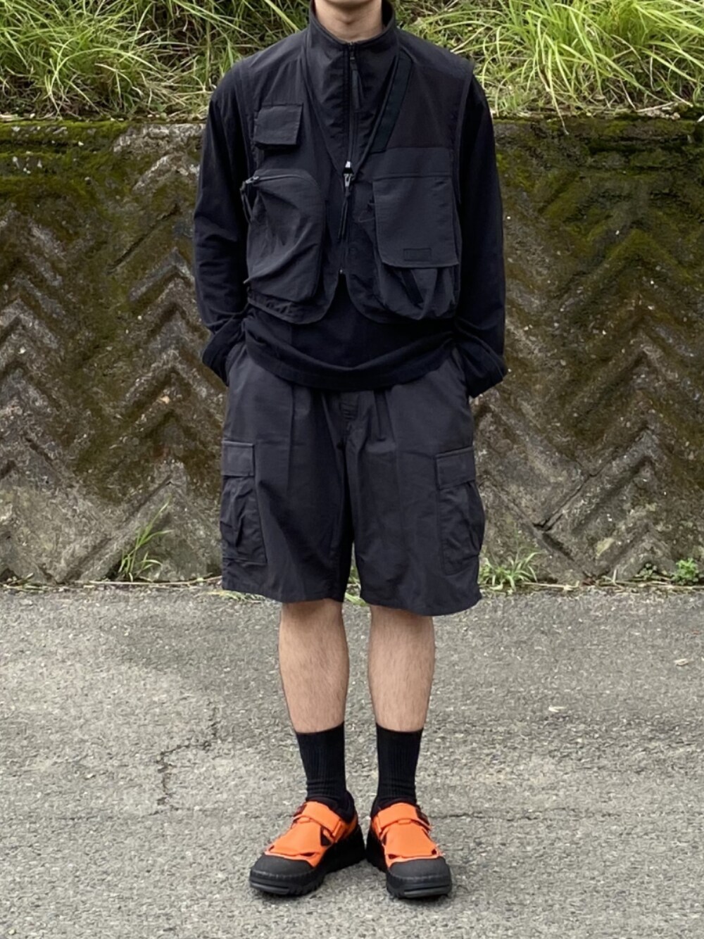 「今日のコーデ、シンプル、stein、 ロンＴ、black、ootd」｜「BEAUTY&YOUTH UNITED ARROWSの【WEB限定】 by ワイド ロングアーム カットソー -MADE IN JAPAN- о（Tシャツ/カットソー、ブラック系）」を使った、キーパーさん（メンズ・173cm）の秋コーディネートの1枚目の写真