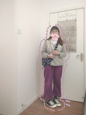 「TYAKASHAのアイテム（パンツ）」を使った、懸想さん（レディース・160cm）の春コーディネート