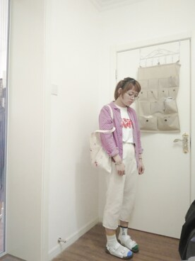 「UNIQUE（ユニーク）のアイテム（トップス）」を使った、懸想さん（レディース・160cm）の春コーディネート