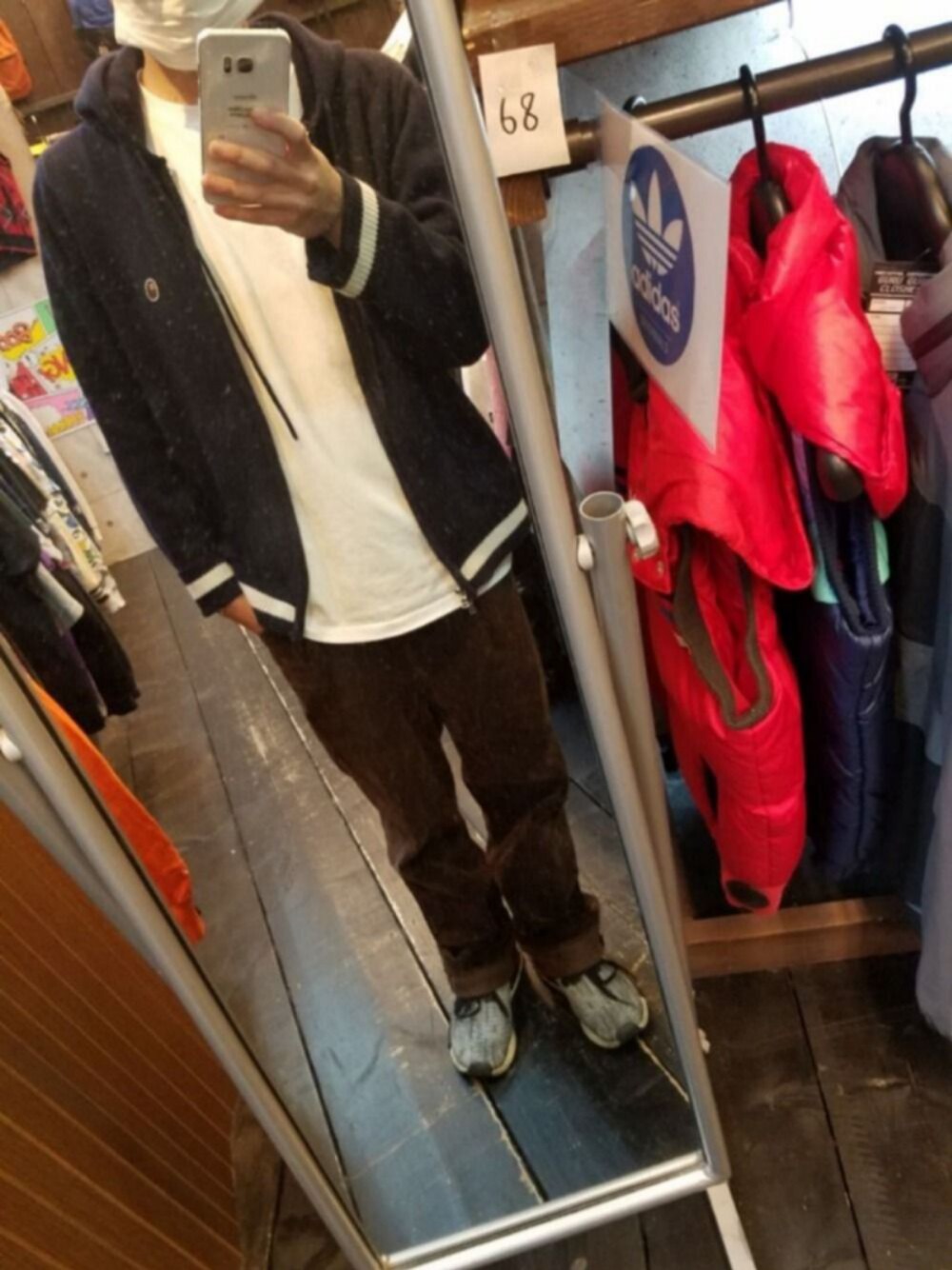 「秋コーデ、休日スタイル、秋服、今日のコーデ、シンプル、ストリート、A BATHING APE、ニット、パーカー」｜「A BATHING APEのアイテム（ニット/セーター、ブルー系）」を使った、シンゴさん（メンズ・163cm）の秋コーディネートの1枚目の写真