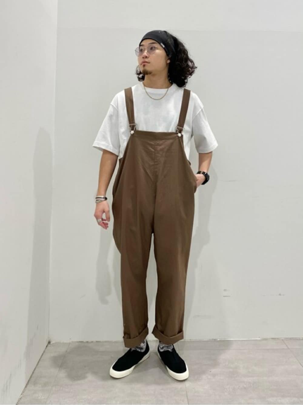 サロペット/オーバーオールを使った「CHUMS」のメンズ人気ファッション