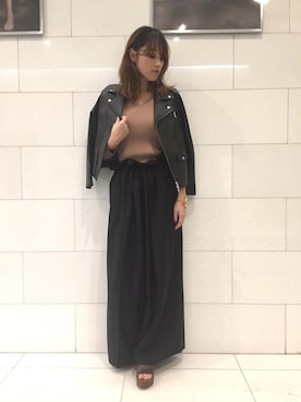 「SENSE OF PLACE by URBAN RESEARCH（センスオブプレイスバイアーバンリサーチ）のアイテム（ライダースジャケット）」を使った、Satoko Furukawaさん（レディース・172cm）の冬コーディネート