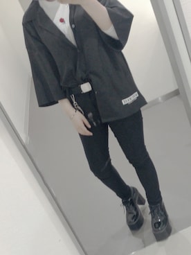 「SPINNS（スピンズ）のアイテム（その他アウター）」を使った、ポメさん（レディース・156cm）の夏コーディネート