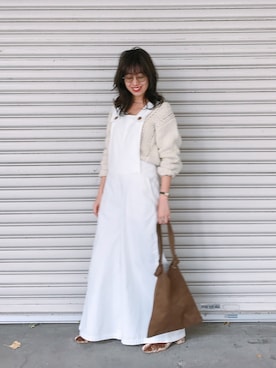 「TODAYFUL（トゥデイフル）のアイテム（オールインワン・サロペット）」を使った、TOMOMI KANATAさん（レディース・162cm）の秋コーディネート