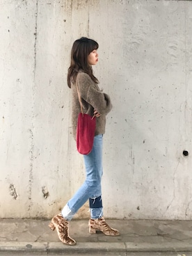 「リメイクデニム」｜「アイテム（ショルダーバッグ）」を使った、TOMOMI KANATAさん（レディース・162cm）の冬コーディネート