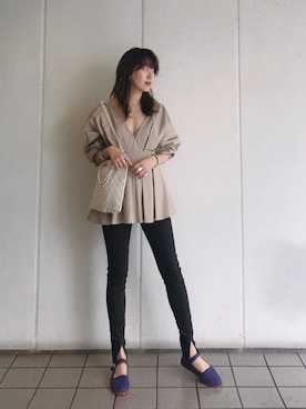 「VINTAGE（ヴィンテージ）のアイテム（シューズ）」を使った、TOMOMI KANATAさん（レディース・162cm）の春コーディネート