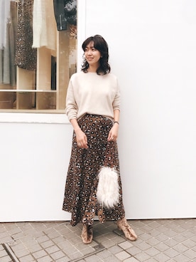 「アイテム（ハンドバッグ、グリーン系）」を使った、TOMOMI KANATAさん（レディース・162cm）の秋コーディネート