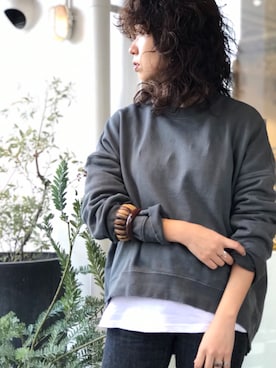 「TODAYFUL（トゥデイフル）のアイテム（スウェット）」を使った、TOMOMI KANATAさん（レディース・162cm）の冬コーディネート