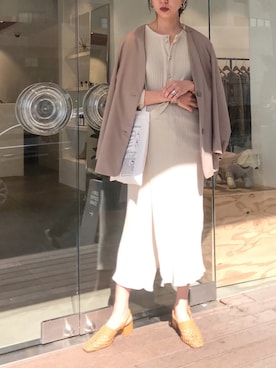 「TODAYFUL（トゥデイフル）のVintageプリントトートバッグ（トートバッグ）」を使った、TOMOMI KANATAさん（レディース・162cm）の冬コーディネート