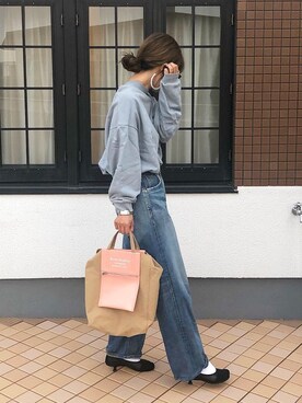 「Acne Studios（アクネストゥディオズ）のアイテム（ハンドバッグ）」を使った、izuminさん（レディース・162cm）の秋コーディネート
