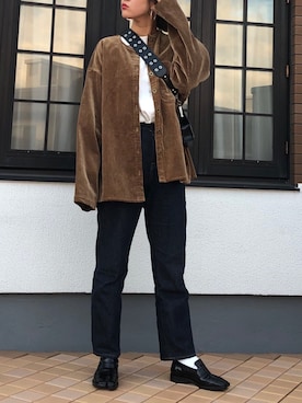 「ストレートデニム」｜「アイテム（ノーカラージャケット）」を使った、izuminさん（レディース・162cm）の秋コーディネート