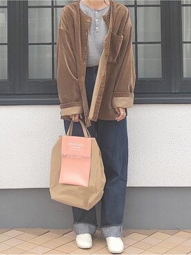 「Acne Studios（アクネストゥディオズ）のアイテム（ハンドバッグ）」を使った、izuminさん（レディース・162cm）の冬コーディネート