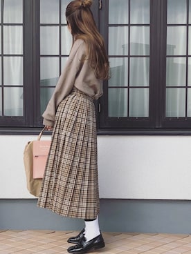「Acne Studios（アクネストゥディオズ）のアイテム（ハンドバッグ）」を使った、izuminさん（レディース・162cm）の冬コーディネート