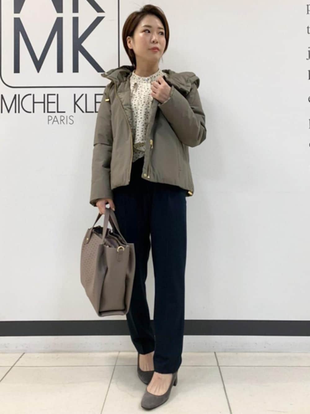「ダウンジャケット、冬コーデ、大人カジュアル、ootd、outfit」｜「MK MICHEL KLEINのリバーシブル ショートダウン（ダウンジャケット/コート、ブラウン系）」を使った、MKミッシェルクランさん（レディース・152cm）の秋コーディネートの1枚目の写真