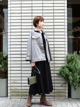 「MK MICHEL KLEIN（エムケーミッシェルクラン）のアイテム（デニムジャケット）」を使った、MKミッシェルクランさん（レディース・165cm）の秋コーディネート