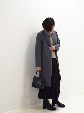 「レザースカート」｜「アイテム（ノーカラーコート）」を使った、MKミッシェルクランさん（レディース・158cm）の秋コーディネート