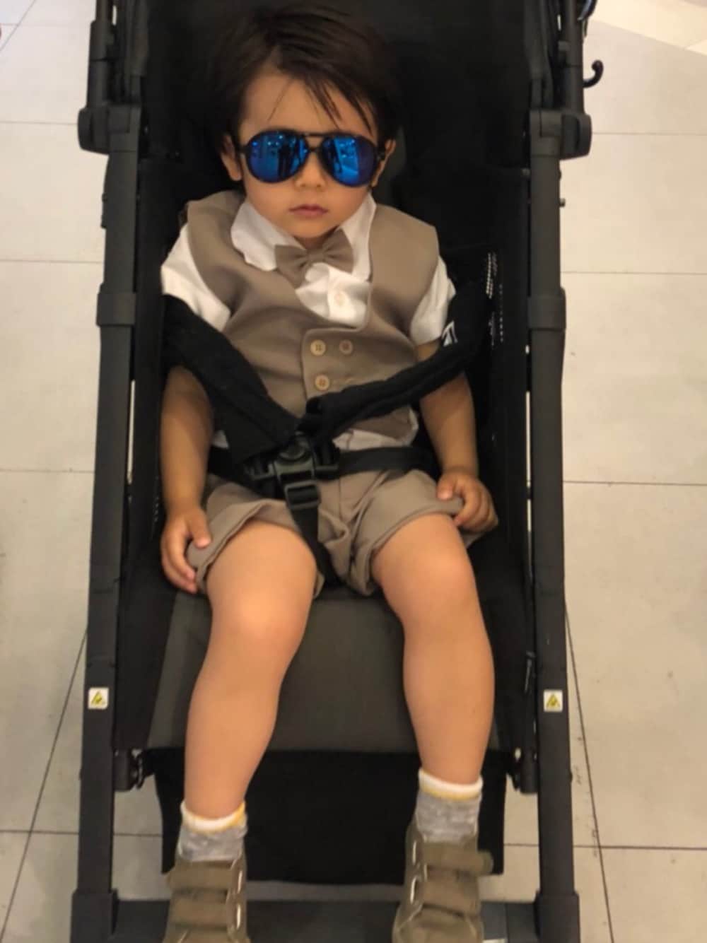 「H&Mのアイテム（スニーカー、グリーン系）」を使った、Allenさん（キッズ・80cm）の夏コーディネートの1枚目の写真